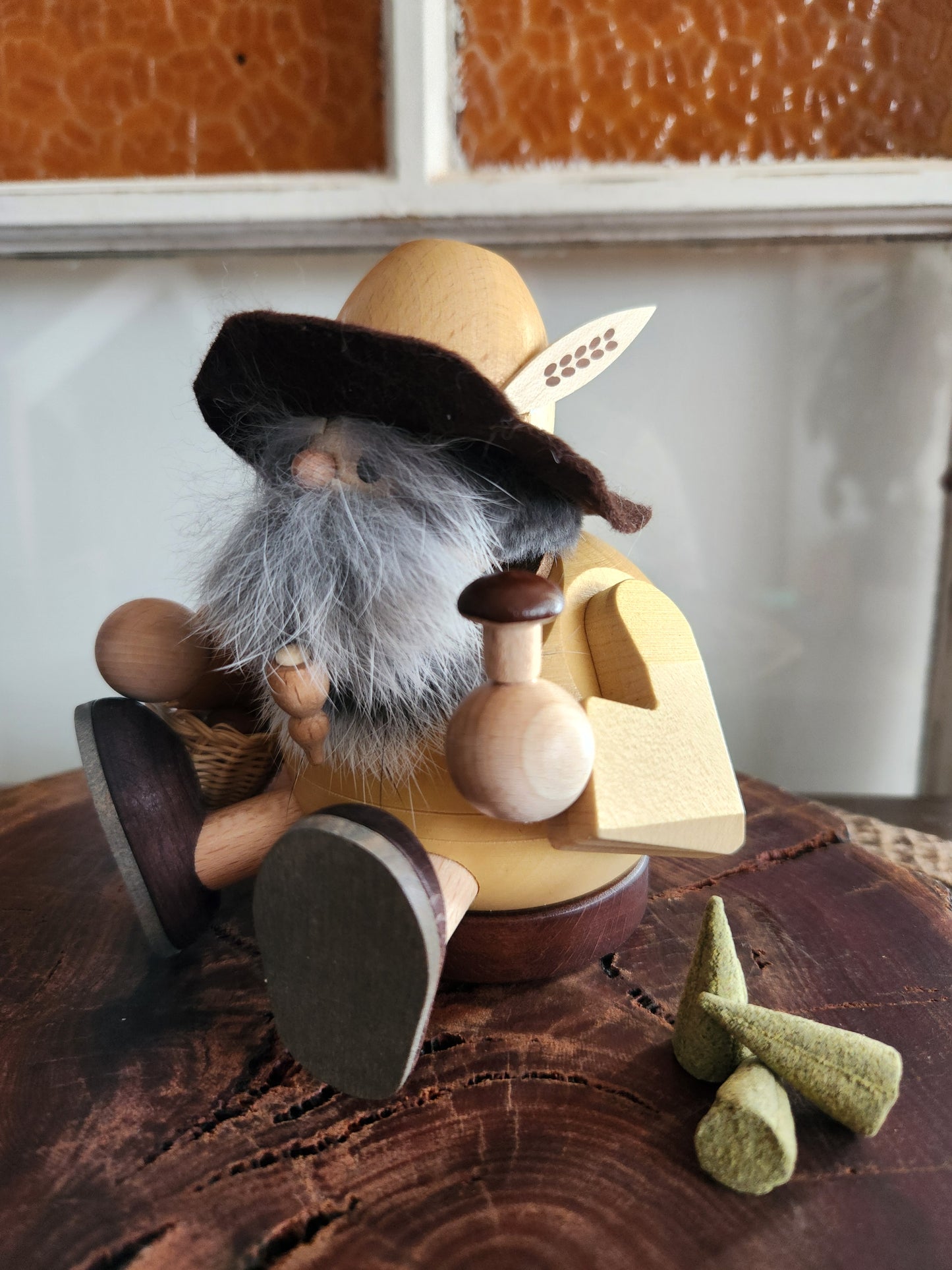 Incense figure - Forest Gnome Mushrooms 'Waldschrat'