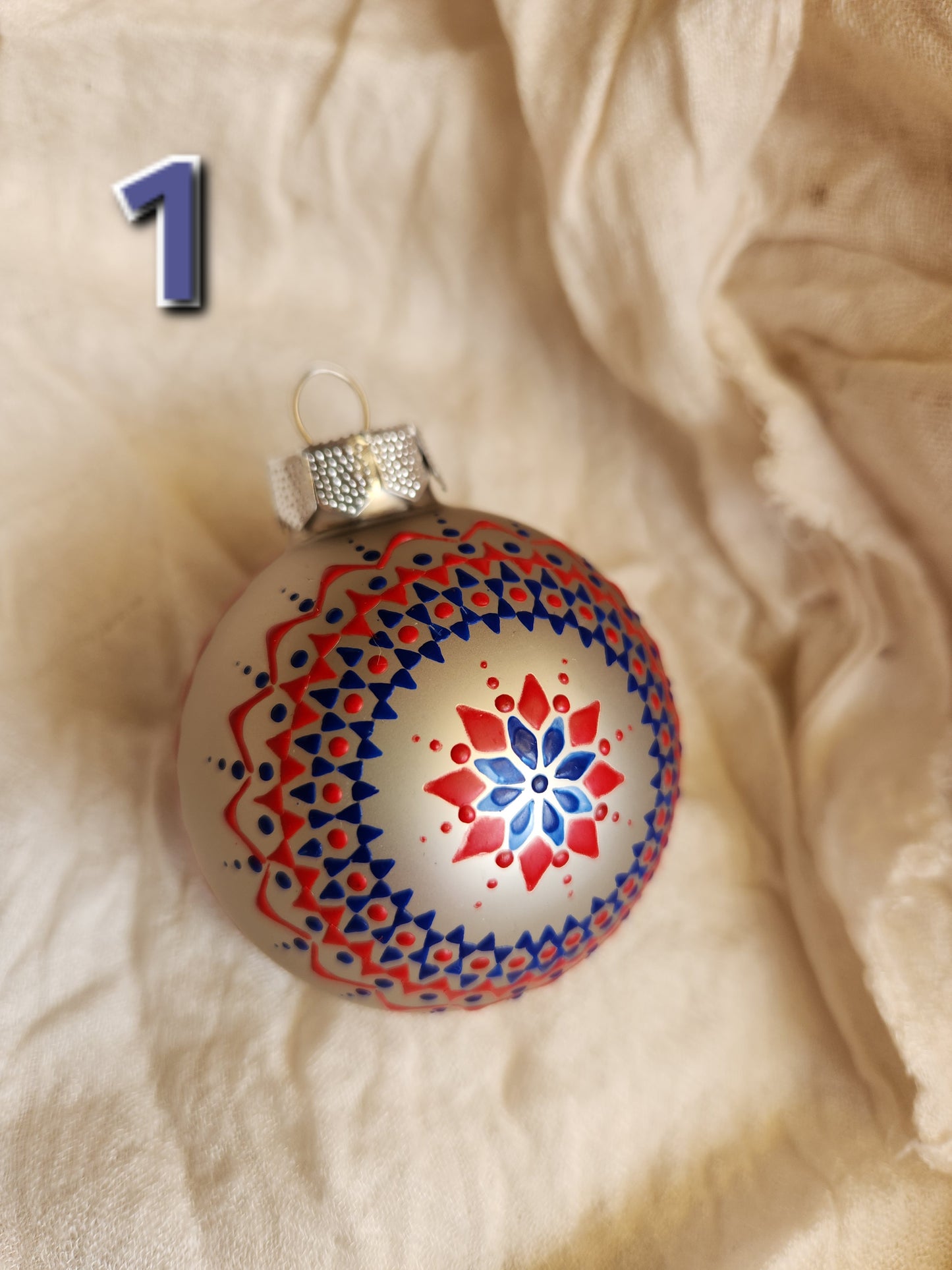 Sorbian Christmas Bauble (Silver - red/blue)