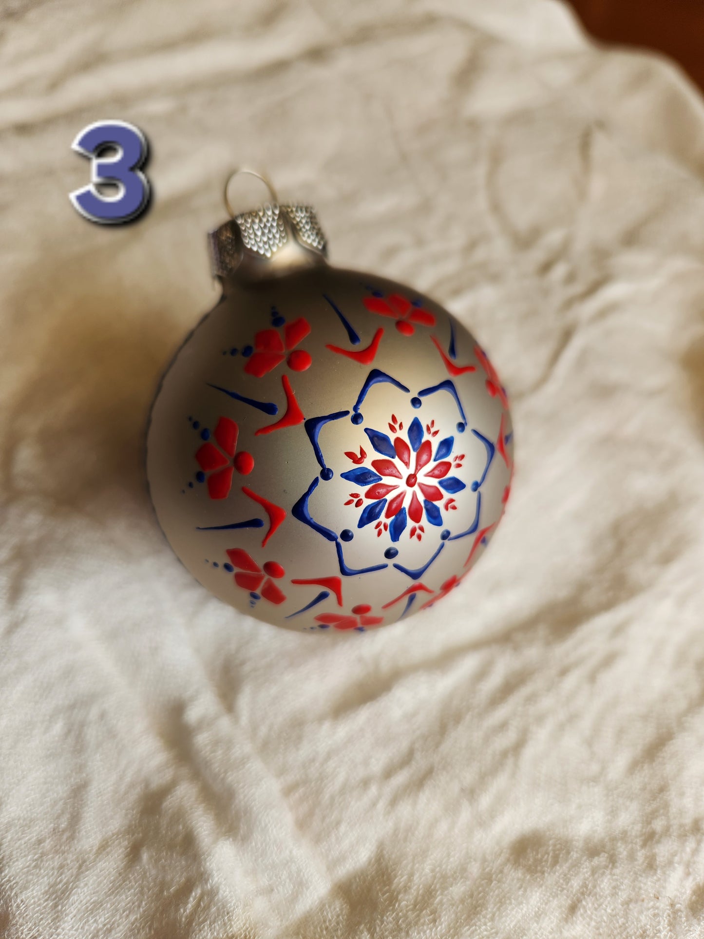 Sorbian Christmas Bauble (Silver - red/blue)