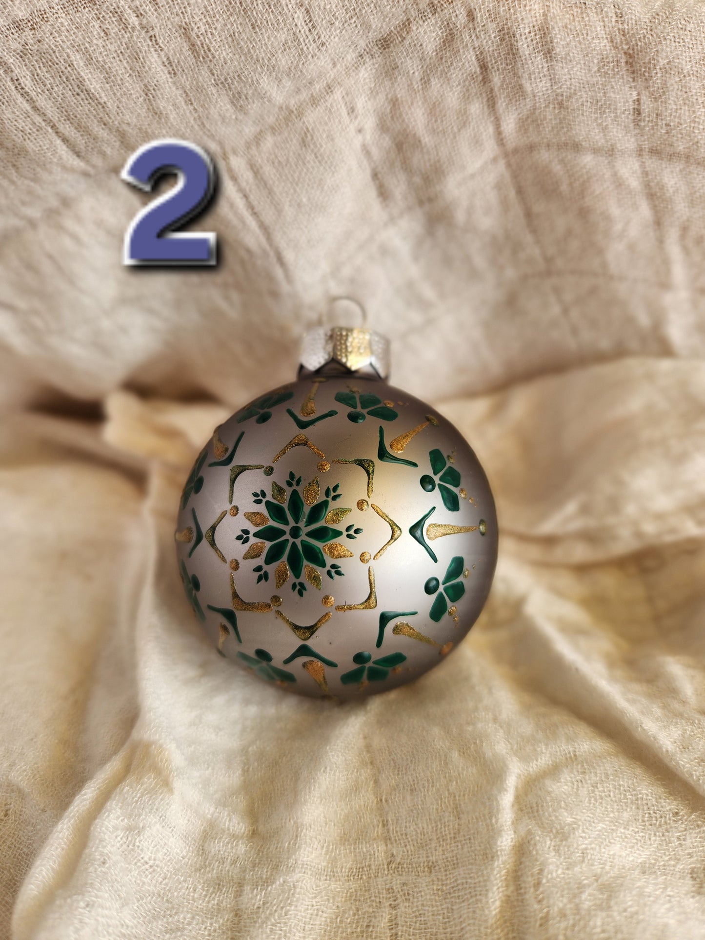 Sorbian Christmas Bauble (Grey - green/gold)
