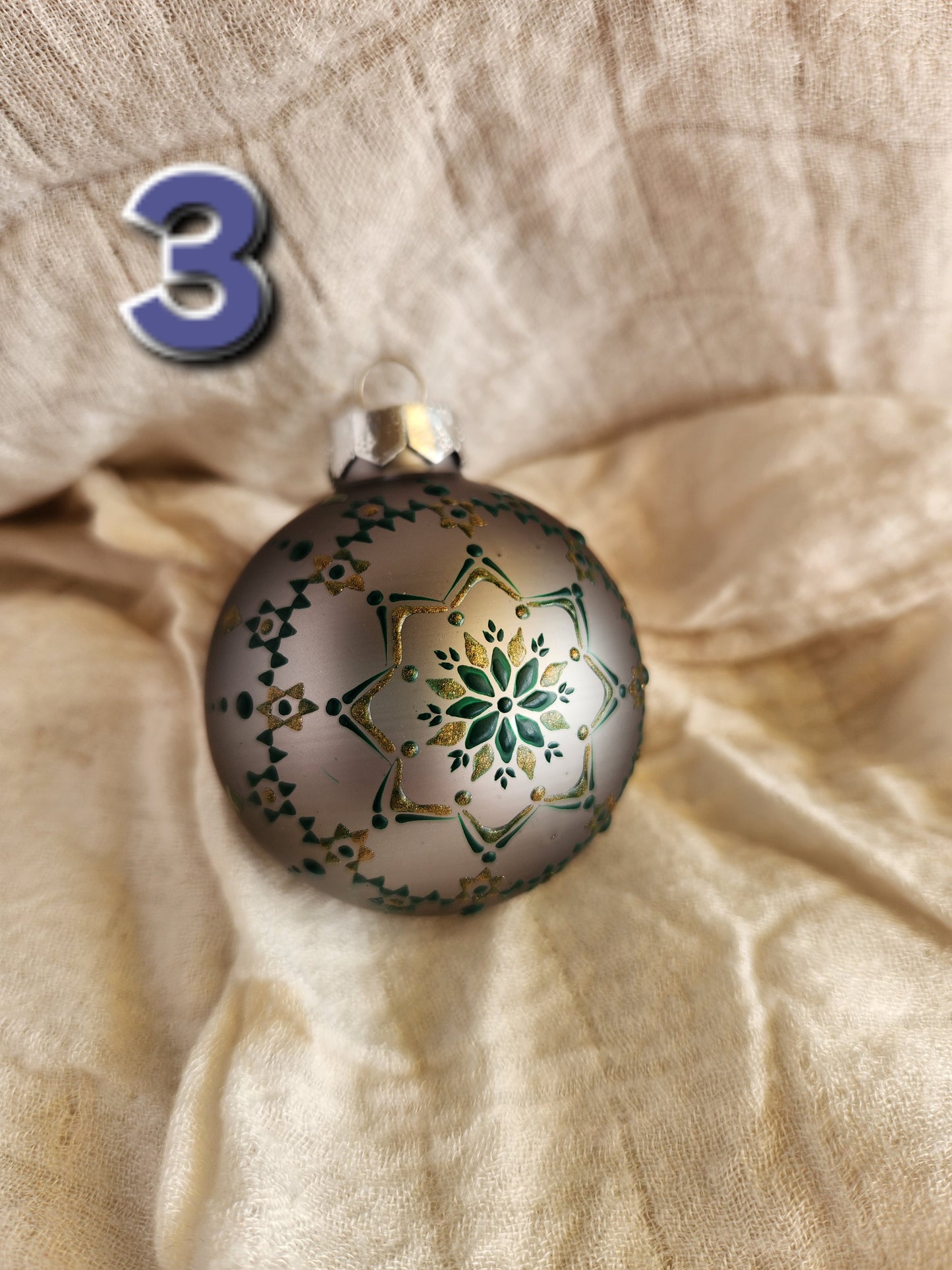 Sorbian Christmas Bauble (Grey - green/gold)