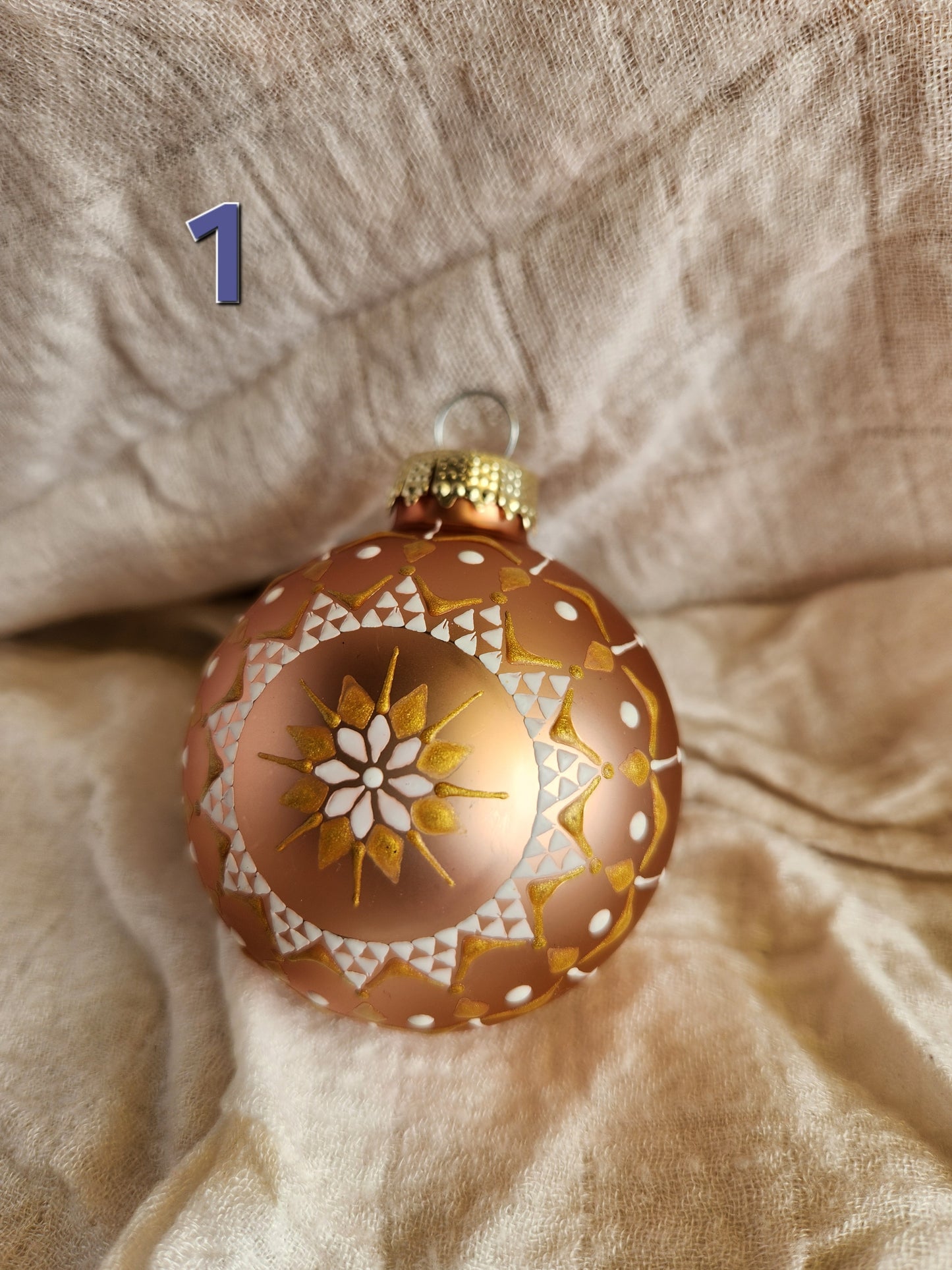 Sorbian Christmas Bauble (Rose - gold/white)