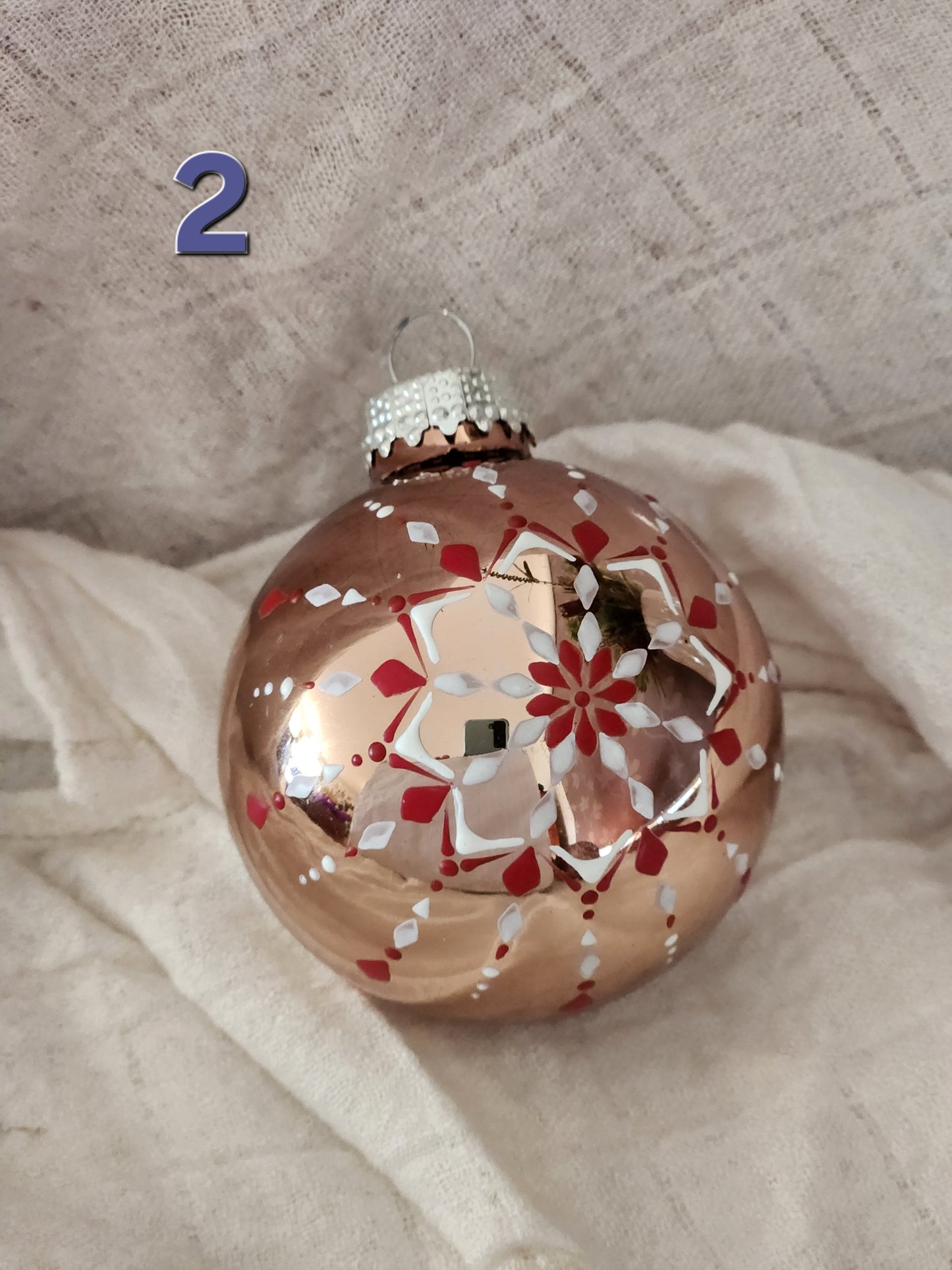 Sorbian Christmas Bauble (Rose - red/white)