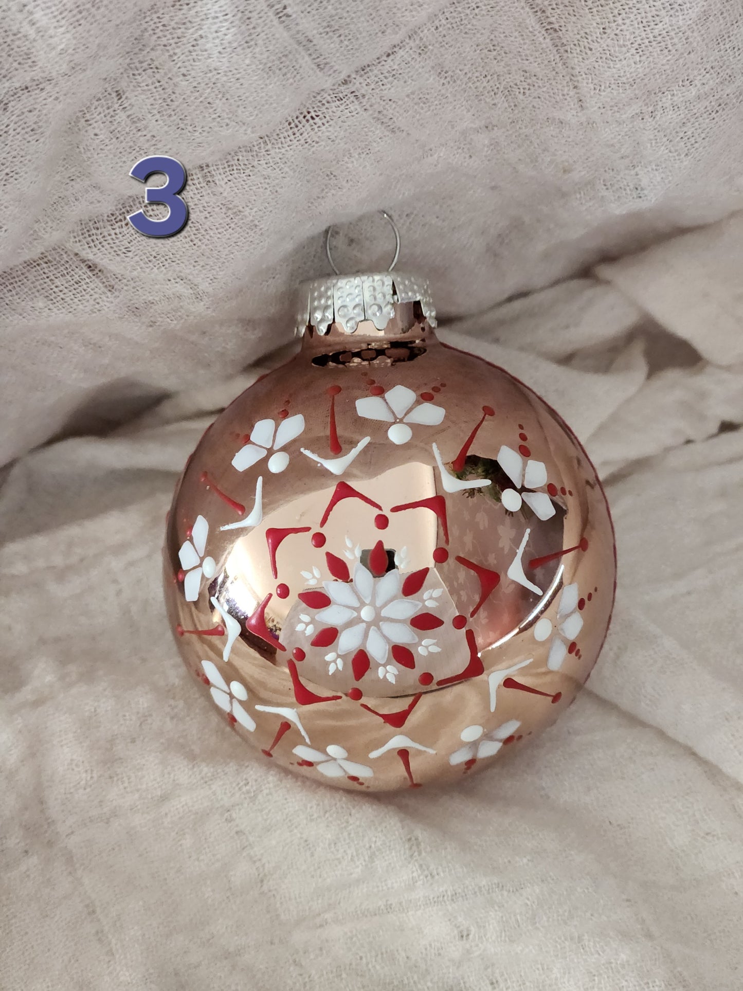 Sorbian Christmas Bauble (Rose - red/white)