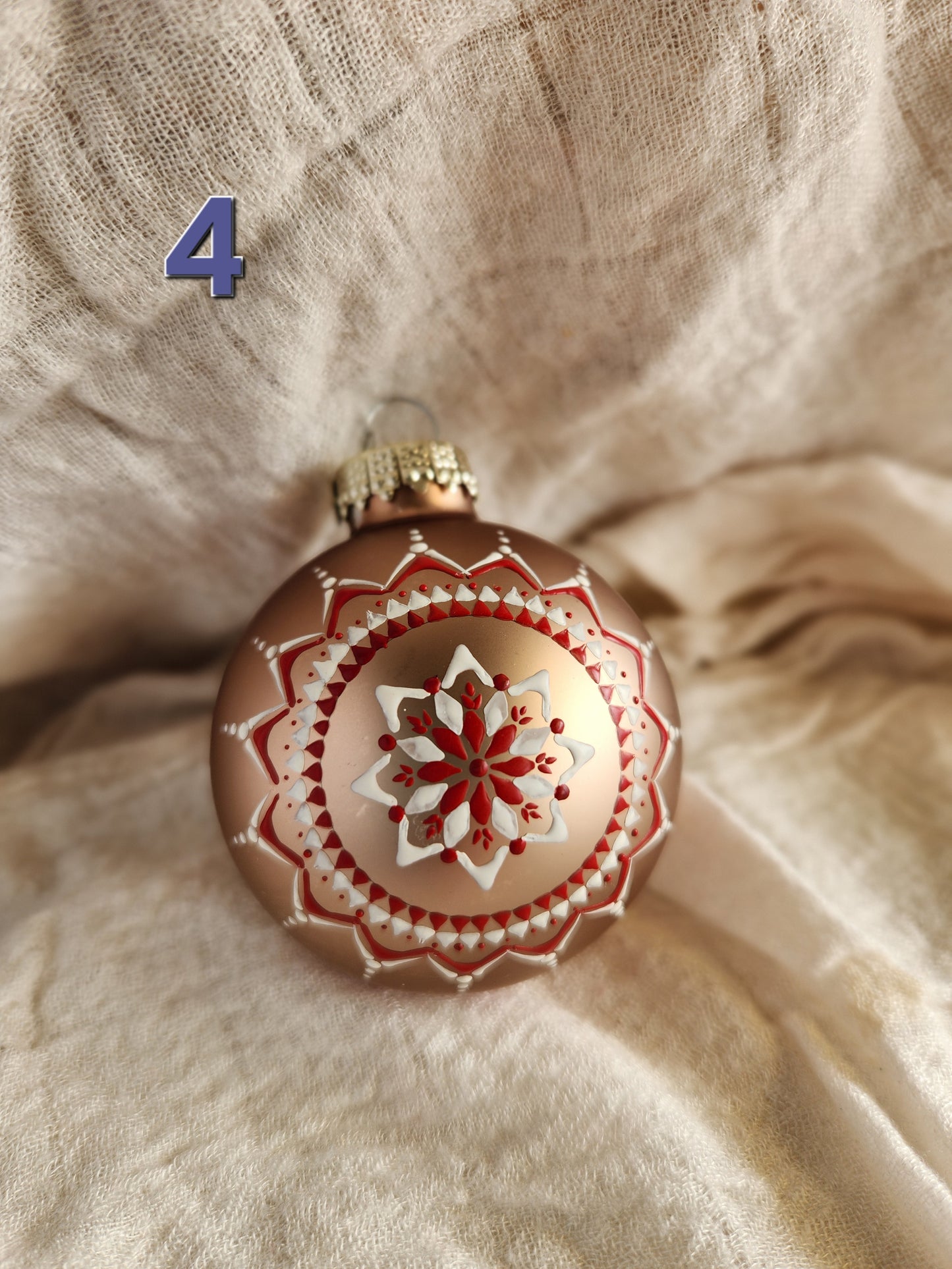 Sorbian Christmas Bauble (Rose - red/white)