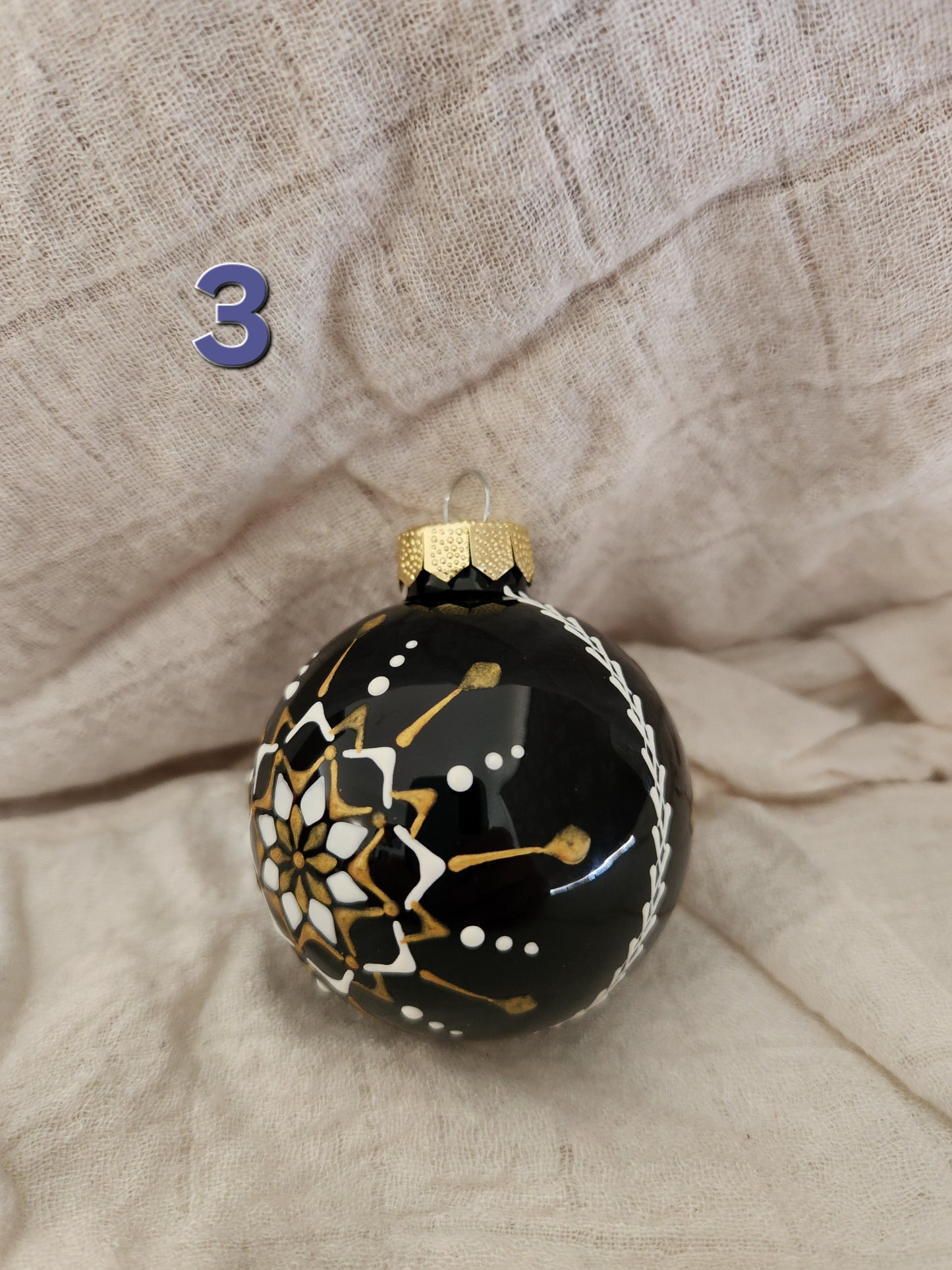 Sorbian Christmas Bauble (Black - white/gold)