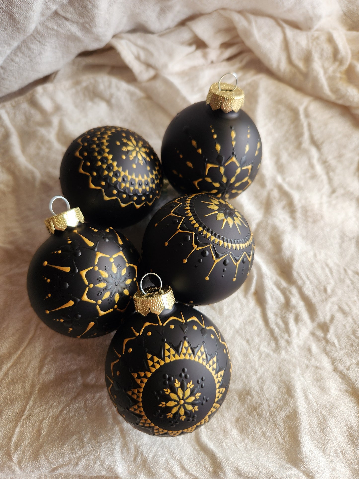 Sorbian Christmas Bauble (Black - black/gold)