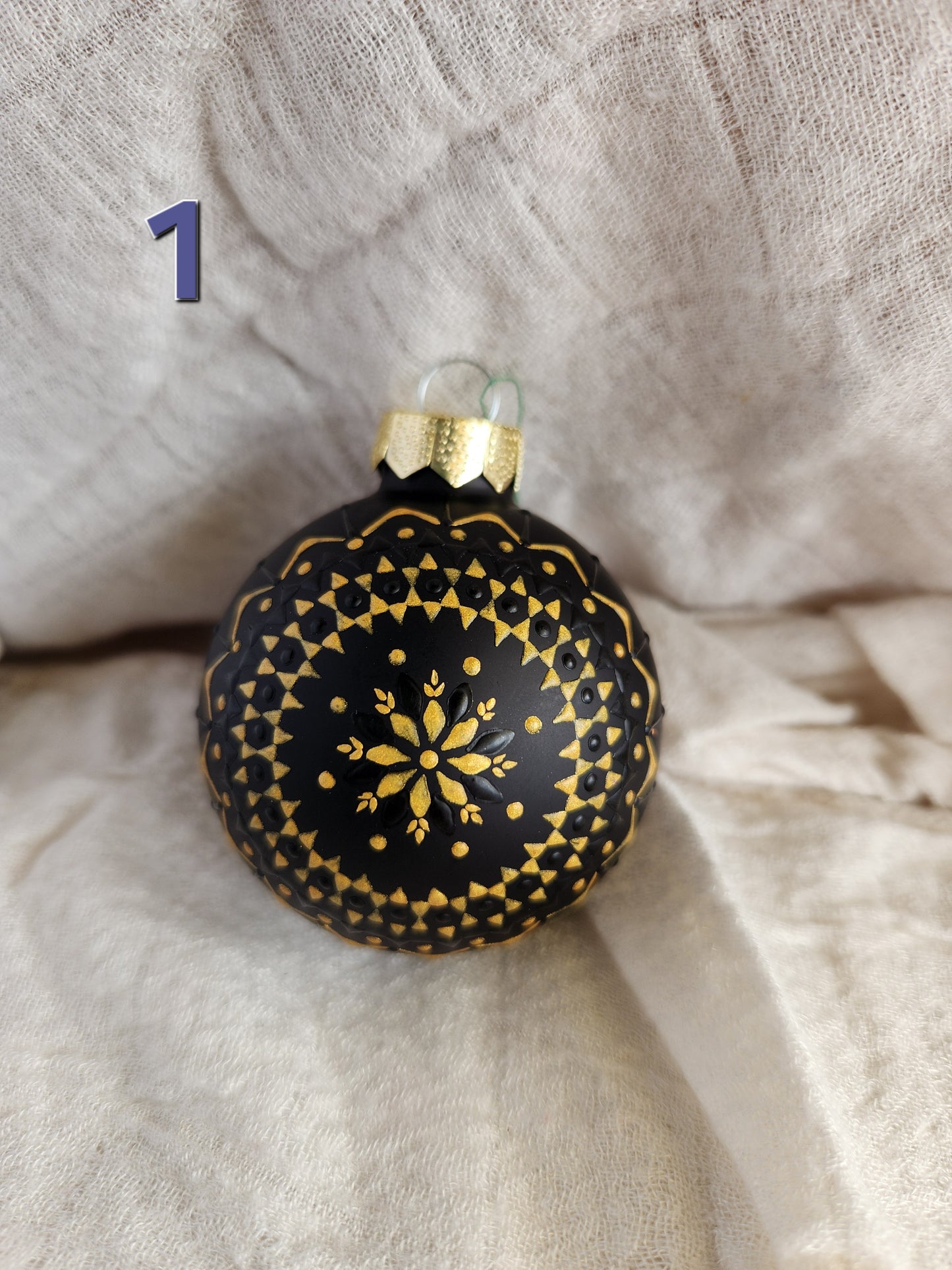 Sorbian Christmas Bauble (Black - black/gold)