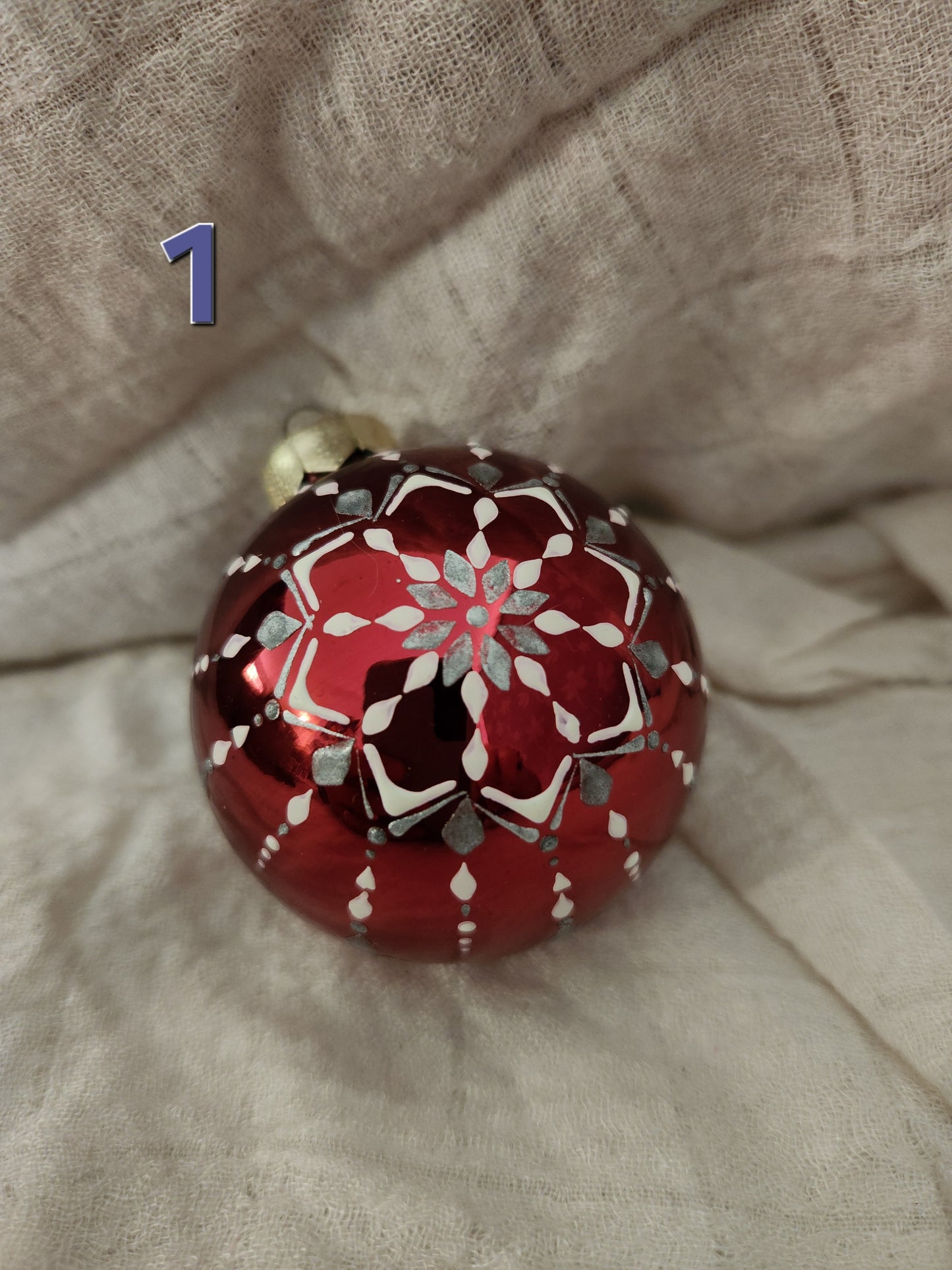 Sorbian Christmas Baubles (Red - white/silver)