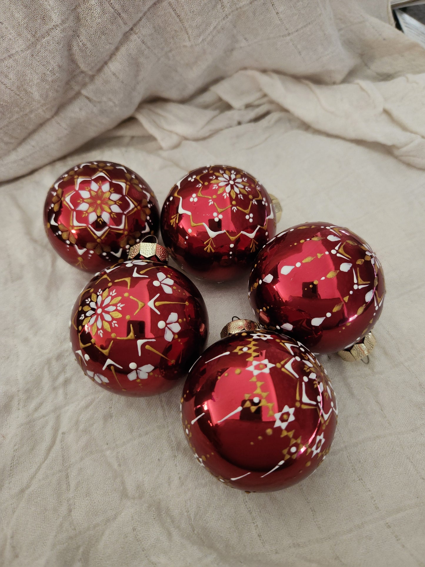 Sorbian Christmas Bauble (Red - white/gold)