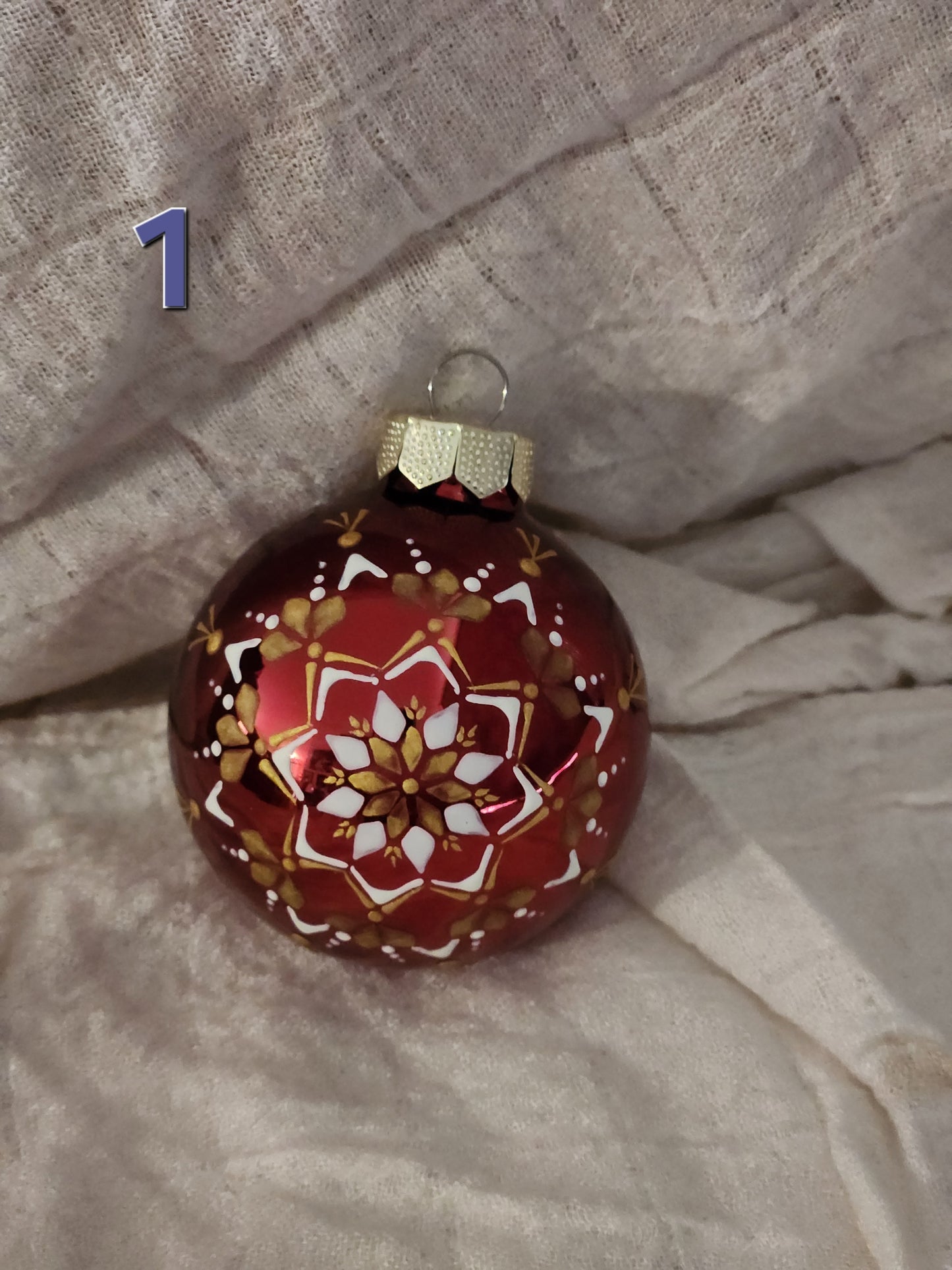 Sorbian Christmas Bauble (Red - white/gold)
