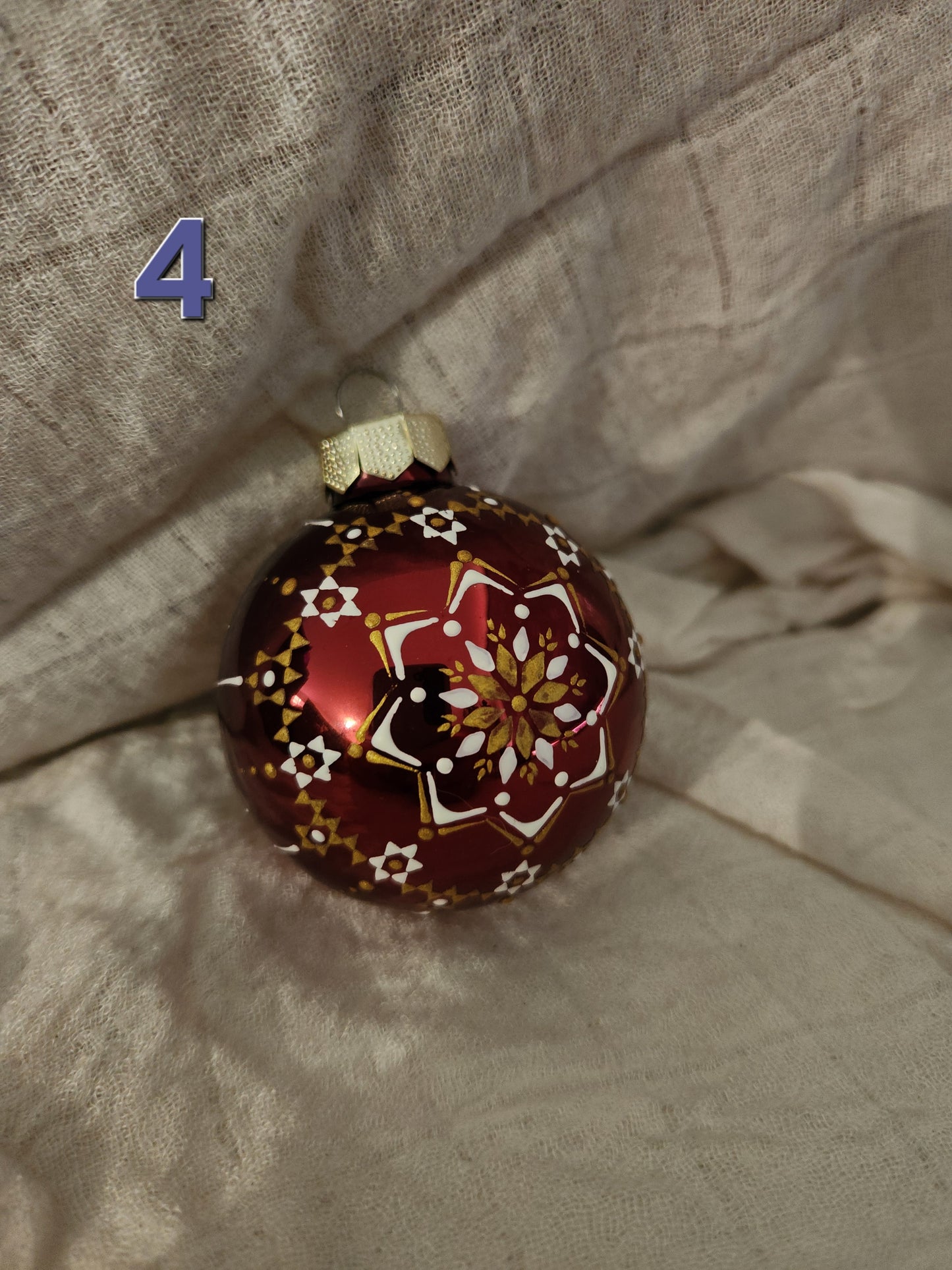 Sorbian Christmas Bauble (Red - white/gold)