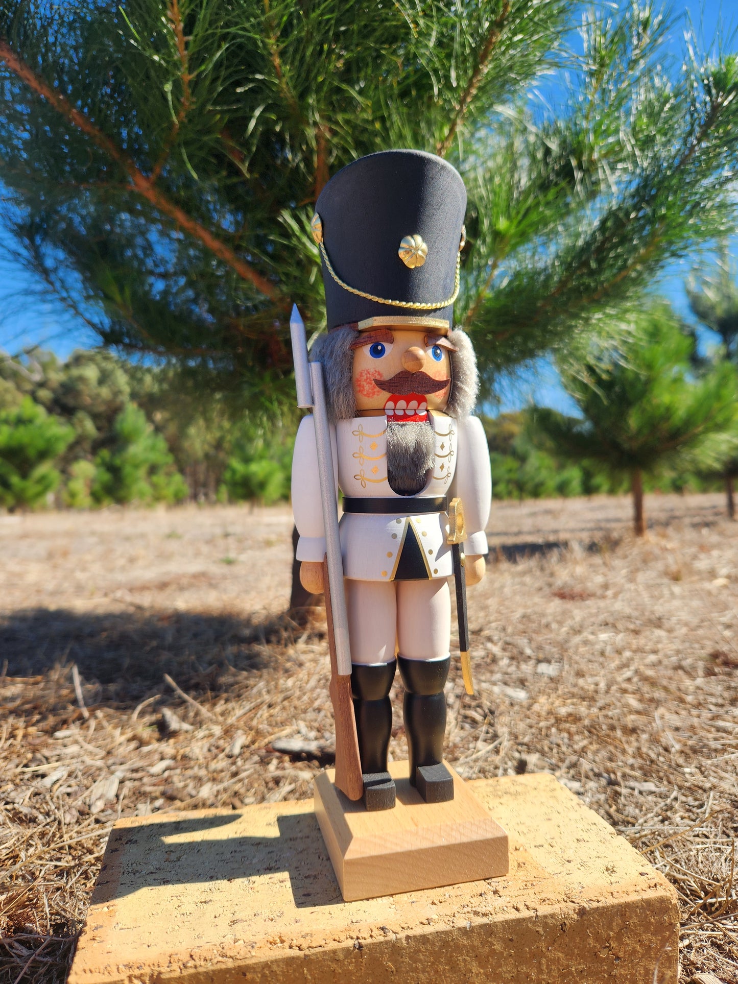 Nutcracker - Soldier white