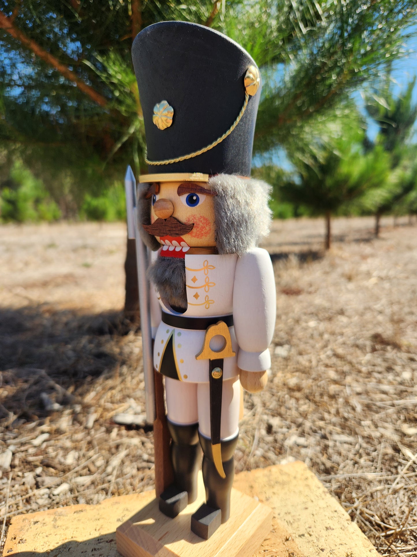 Nutcracker - Soldier white