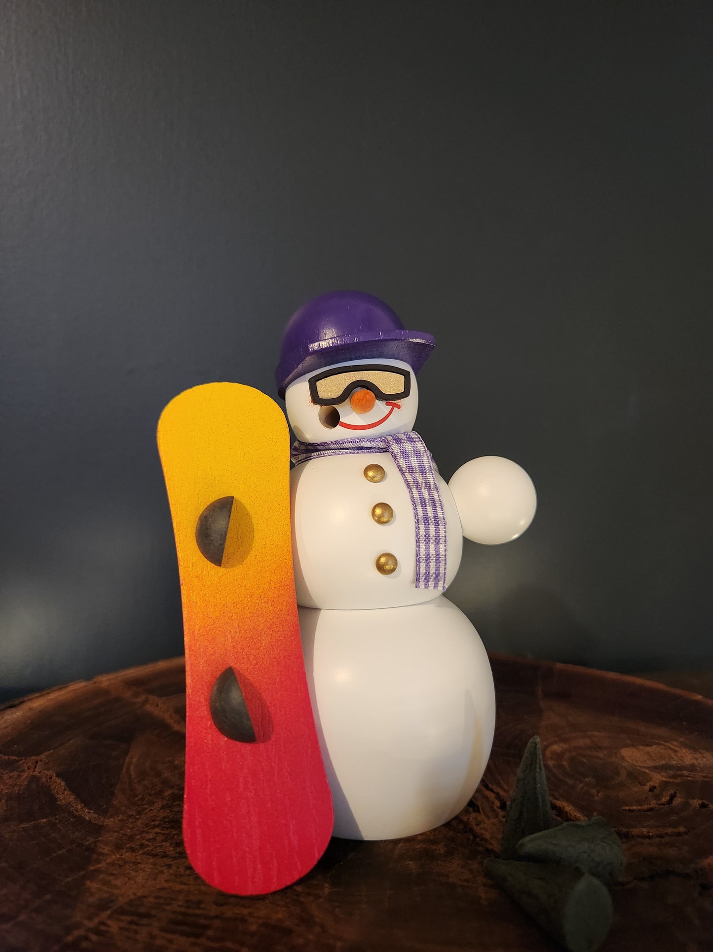 Incense figure - Snowman Snowboarder